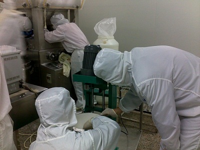 藥粉研磨機(jī)現(xiàn)場實拍2